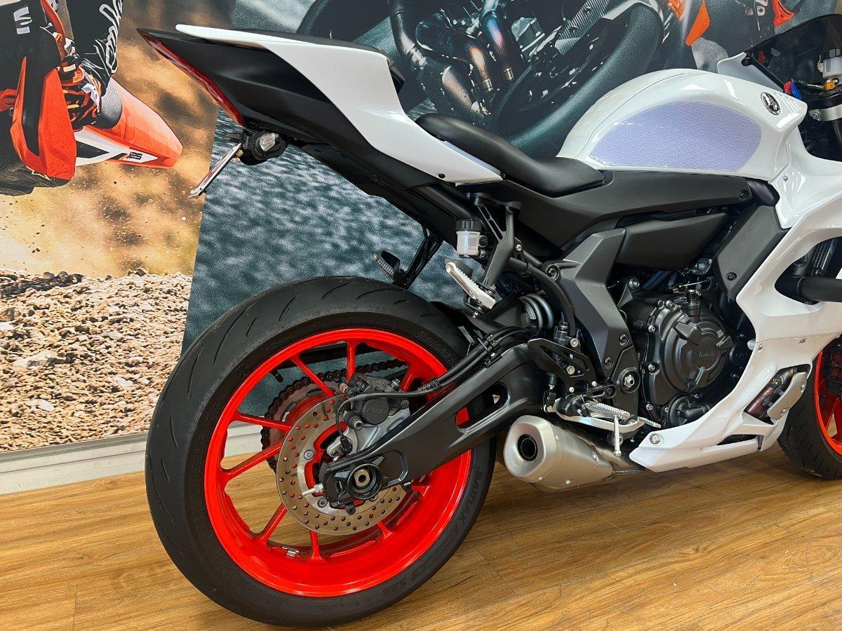 2023 YAMAHA YZF-R7 LAMS SPORTS