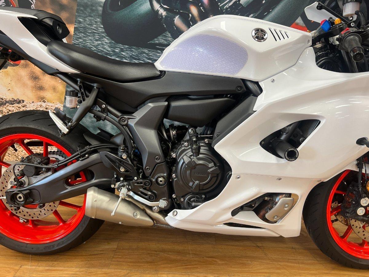2023 YAMAHA YZF-R7 LAMS SPORTS
