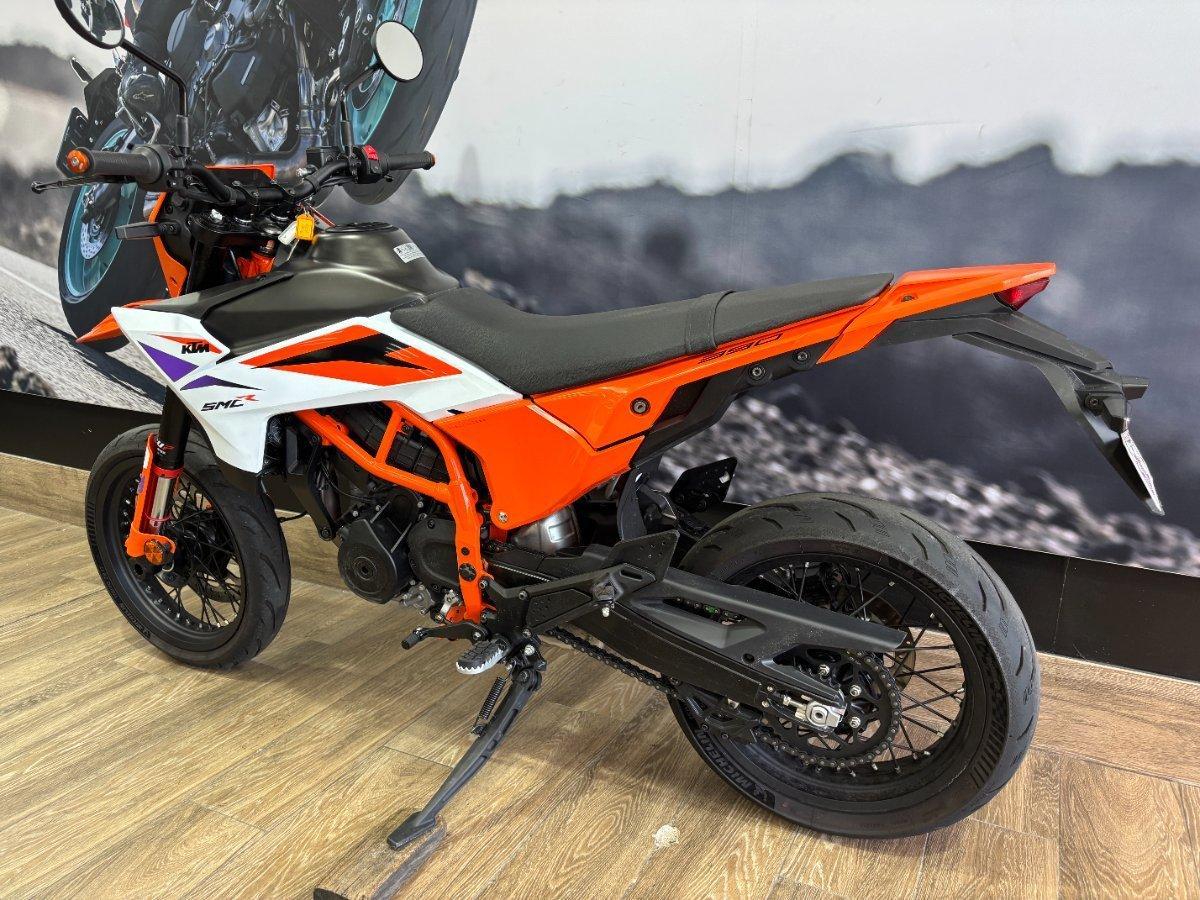 2025 KTM 390 SMC R LAMS SUPERMOTO