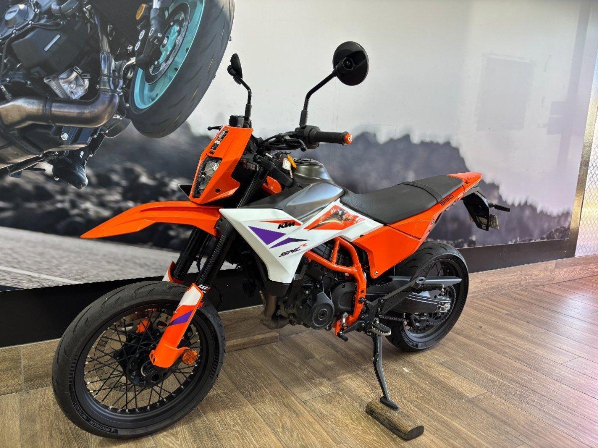 2025 KTM 390 SMC R LAMS SUPERMOTO