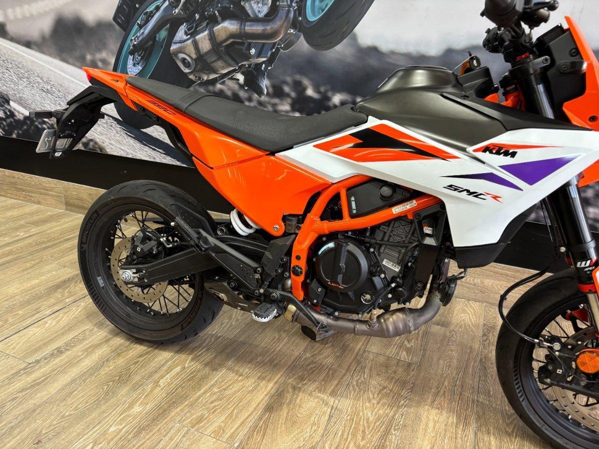 2025 KTM 390 SMC R LAMS SUPERMOTO