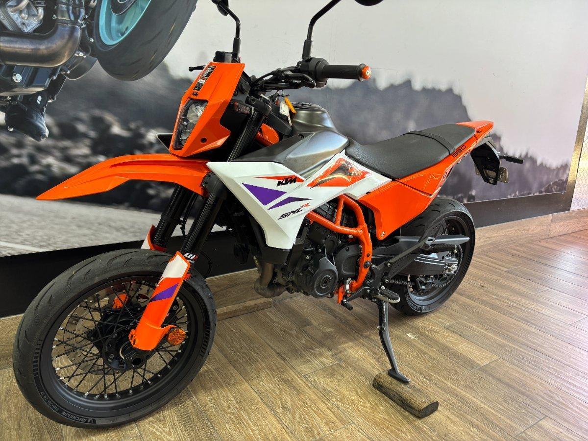 2025 KTM 390 SMC R LAMS SUPERMOTO