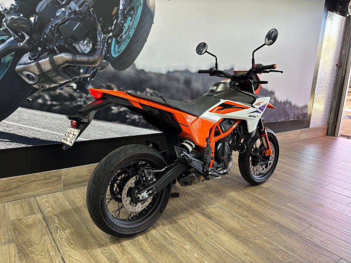 2025 KTM 390 SMC R LAMS SUPERMOTO