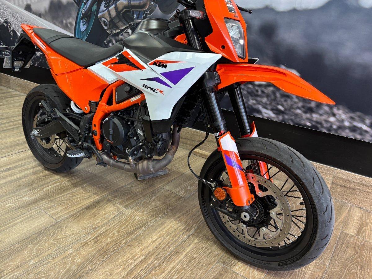 2025 KTM 390 SMC R LAMS SUPERMOTO