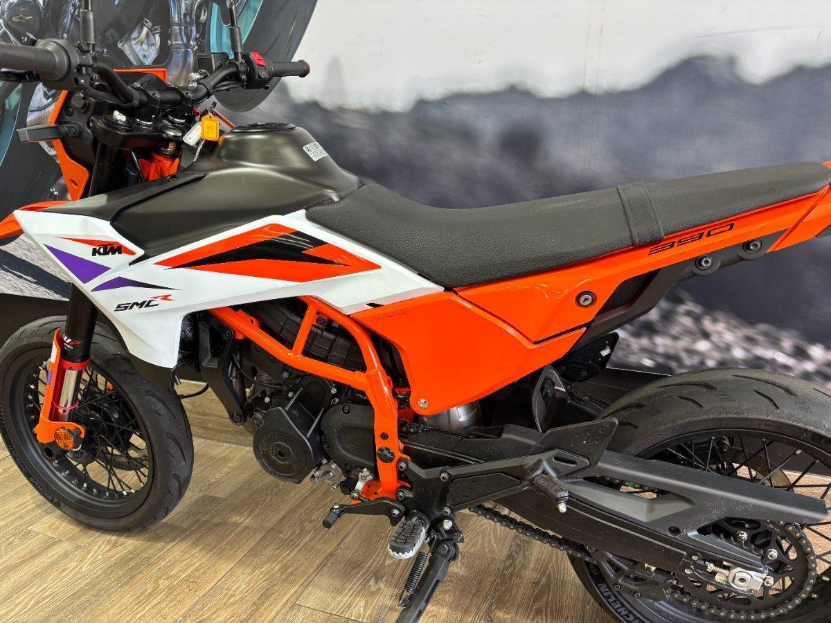 2025 KTM 390 SMC R LAMS SUPERMOTO