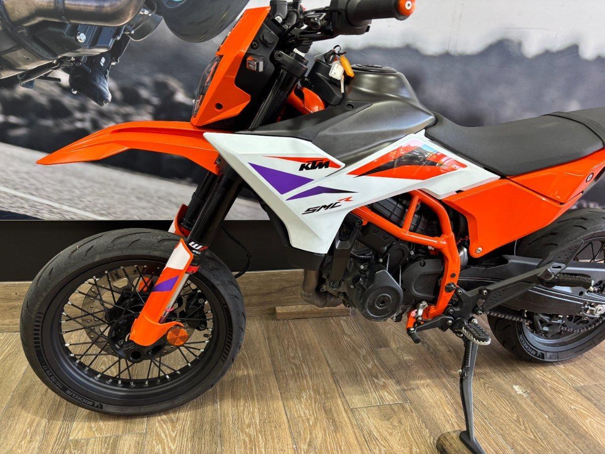 2025 KTM 390 SMC R LAMS SUPERMOTO