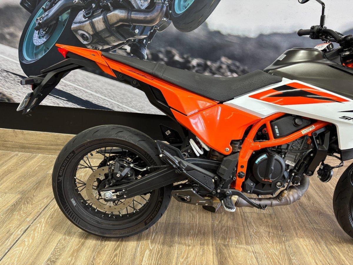2025 KTM 390 SMC R LAMS SUPERMOTO