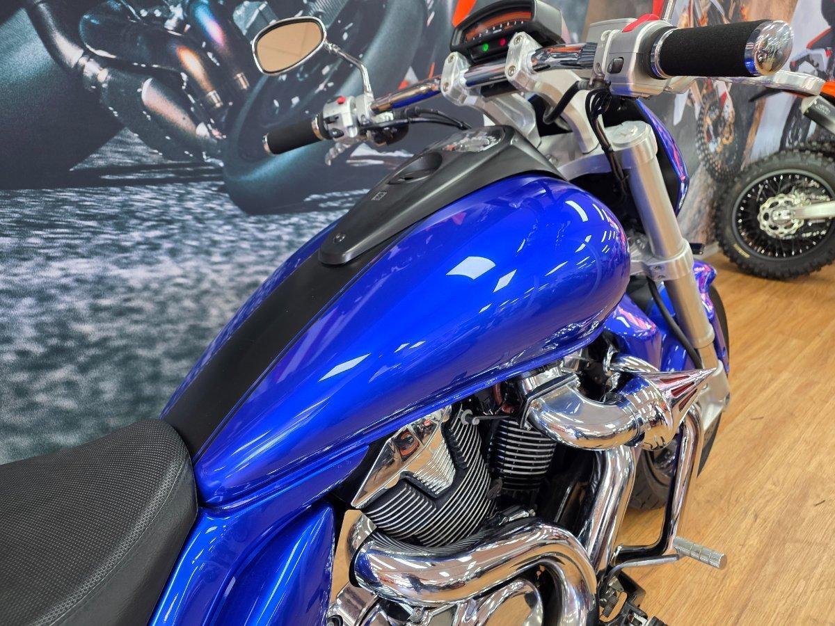2008 SUZUKI BOULEVARD M109R (VZR1800) CRUISER
