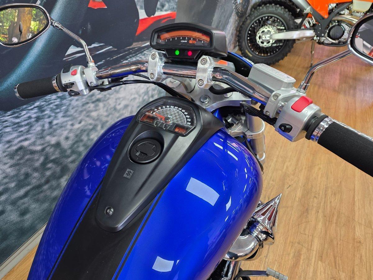 2008 SUZUKI BOULEVARD M109R (VZR1800) CRUISER