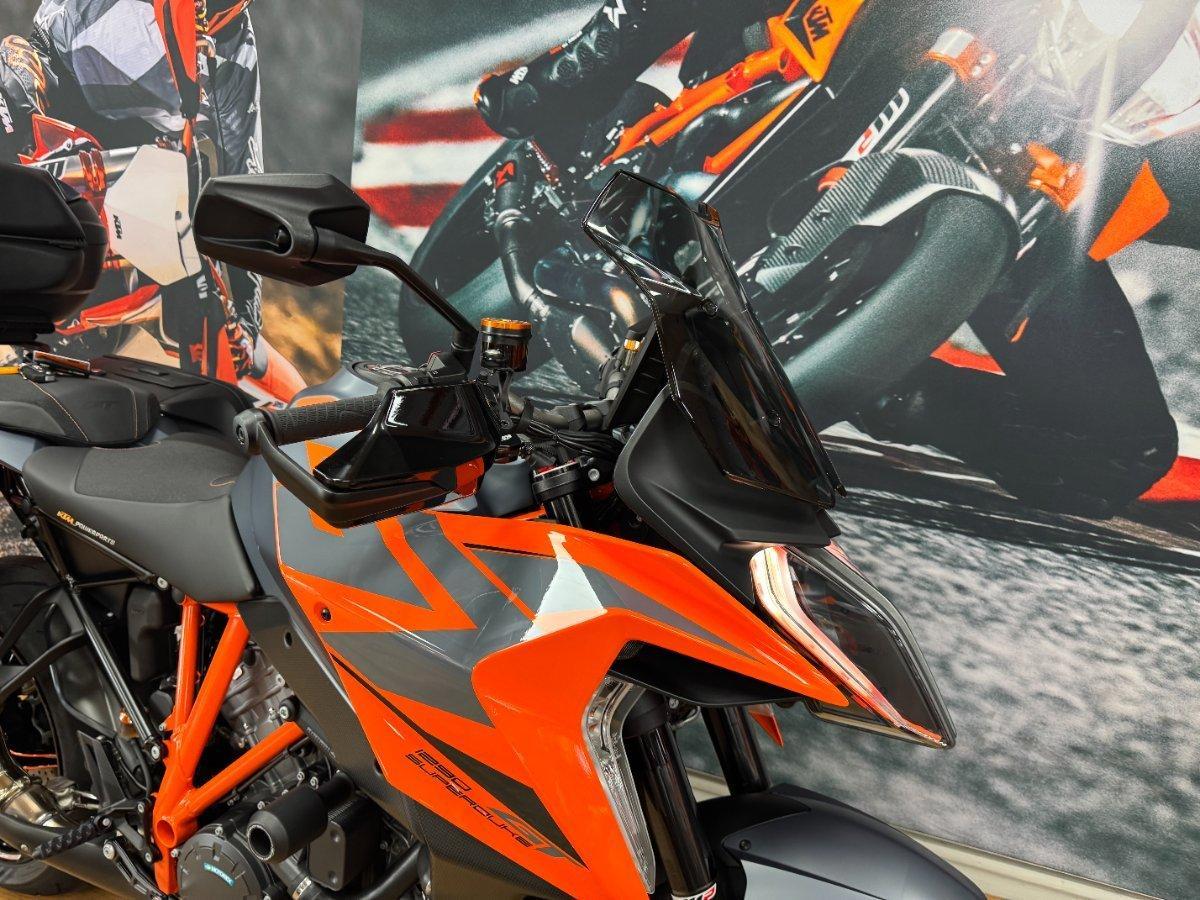2022 KTM 1290 SUPER DUKE GT SPORTS