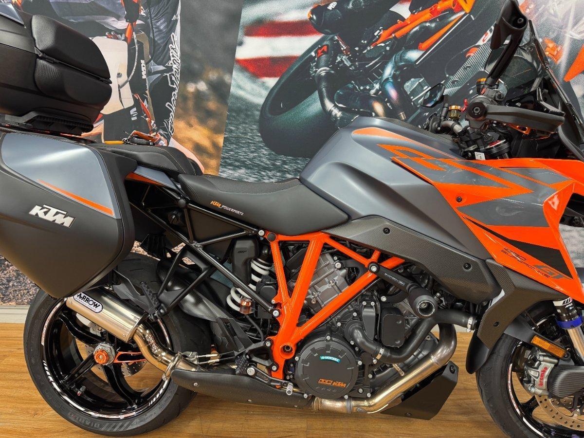2022 KTM 1290 SUPER DUKE GT SPORTS