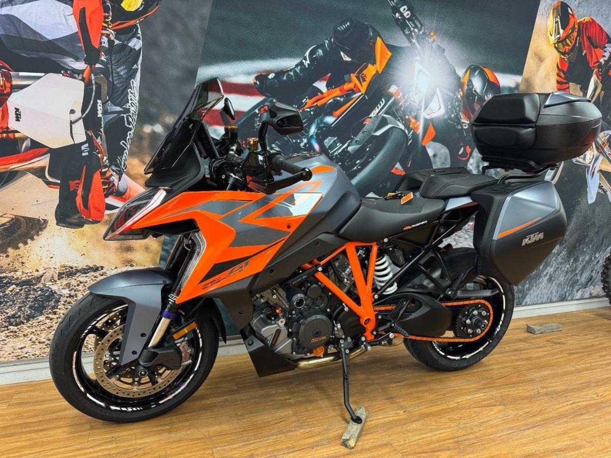 2022 KTM 1290 SUPER DUKE GT SPORTS