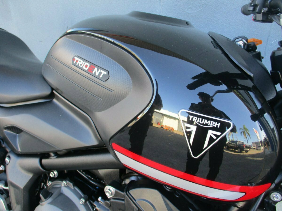2022 TRIUMPH TRIDENT 660 ROAD