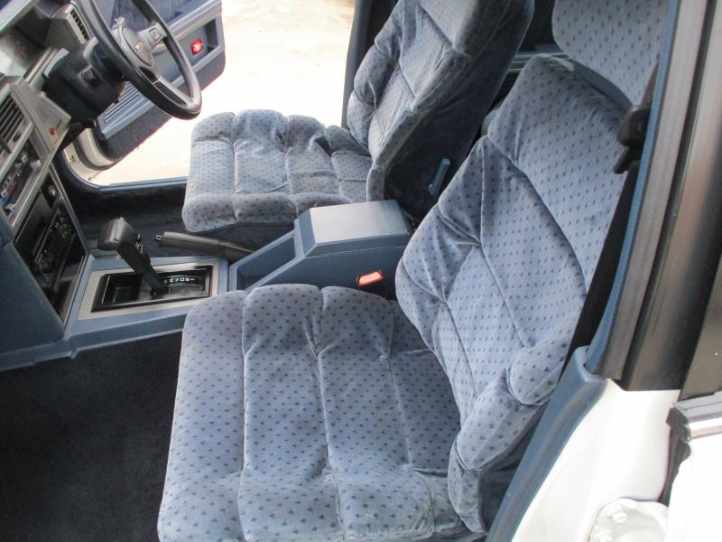 1988 NISSAN SKYLINE TI 4 SP AUTOMATIC 4D SEDAN