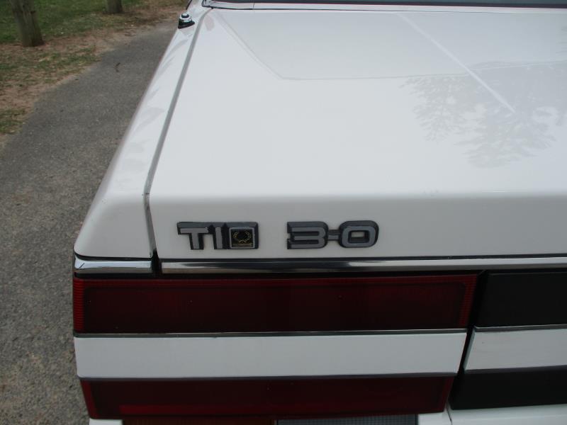1988 NISSAN SKYLINE TI 4 SP AUTOMATIC 4D SEDAN
