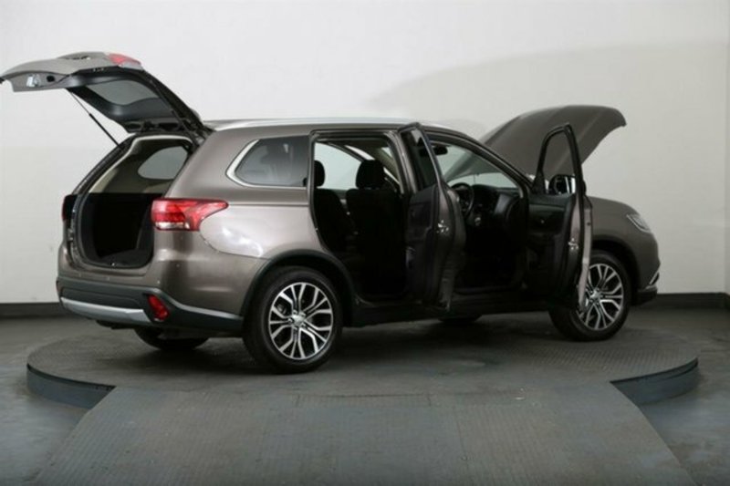2016 MITSUBISHI OUTLANDER LS (4x2) ZK MY16