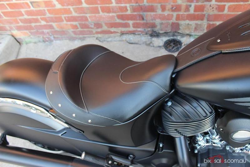 2015 INDIAN CHIEF DARK HORSE
