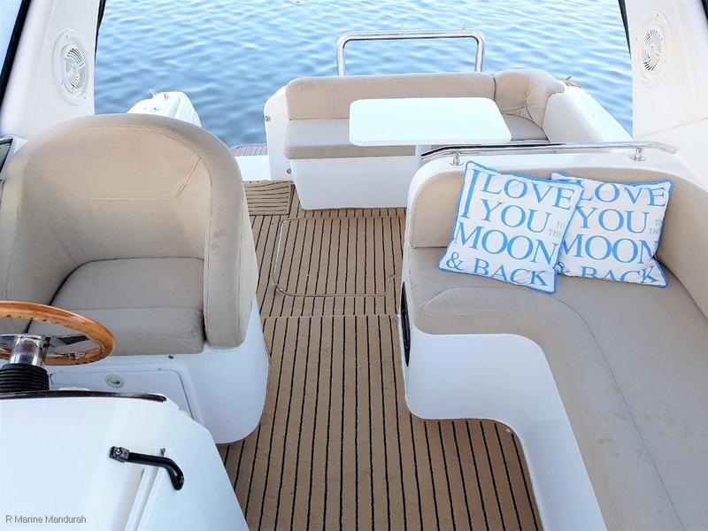 Sunrunner 2800 *** THE FAMILY CRUISER *** $55,000 ***
