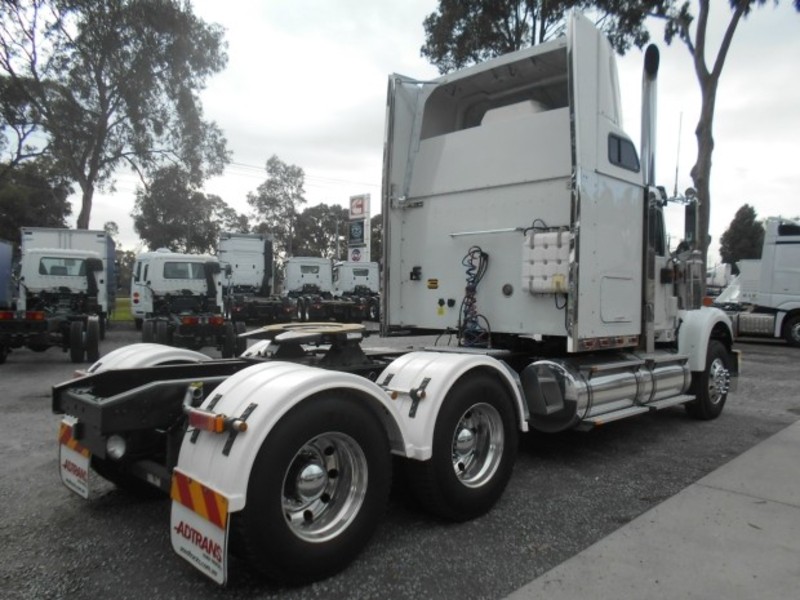 2007 INTERNATIONAL 9900 Eagle 9900 Eagle Truck