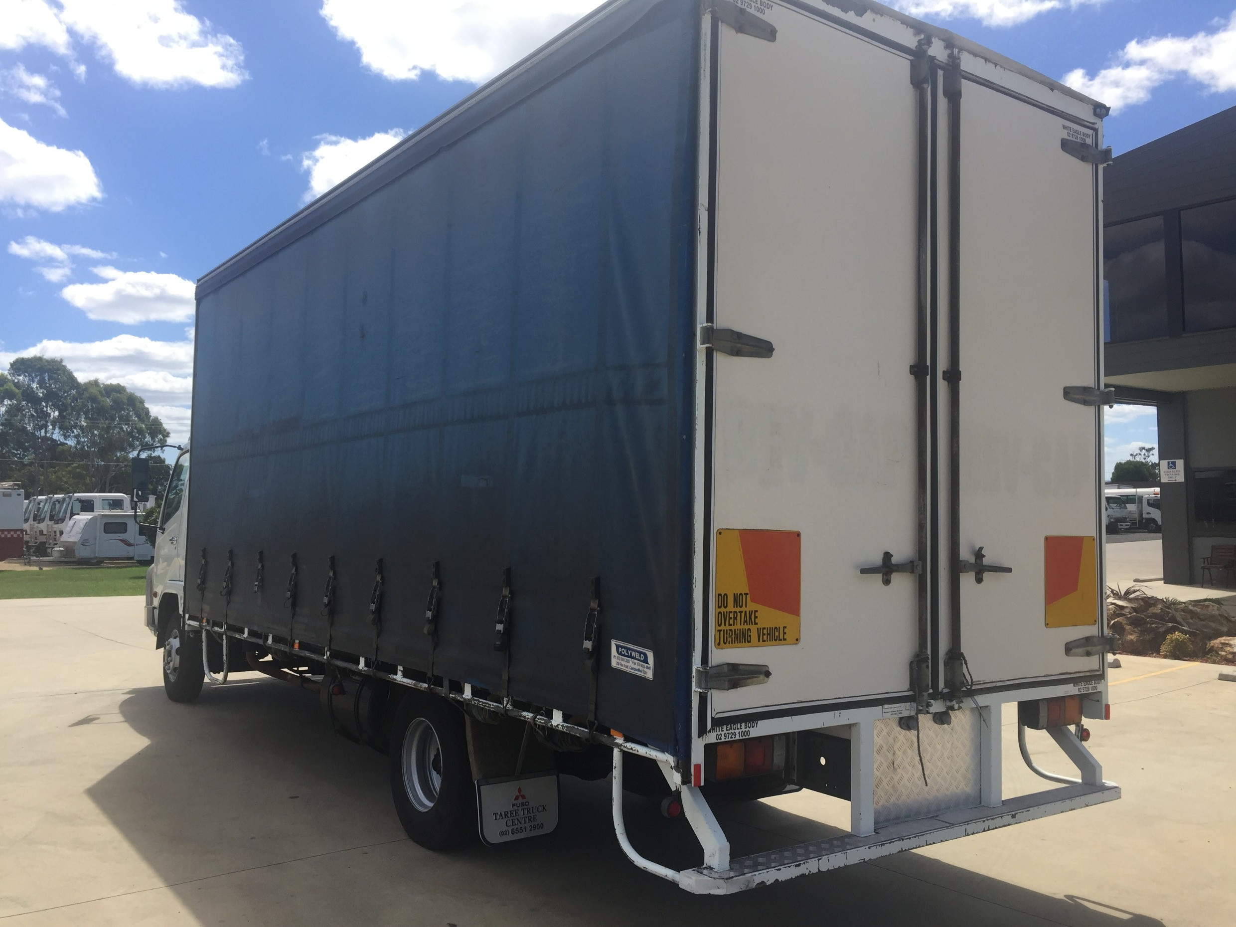 2006 FUSO FK617 MANUAL CURTAINSIDER