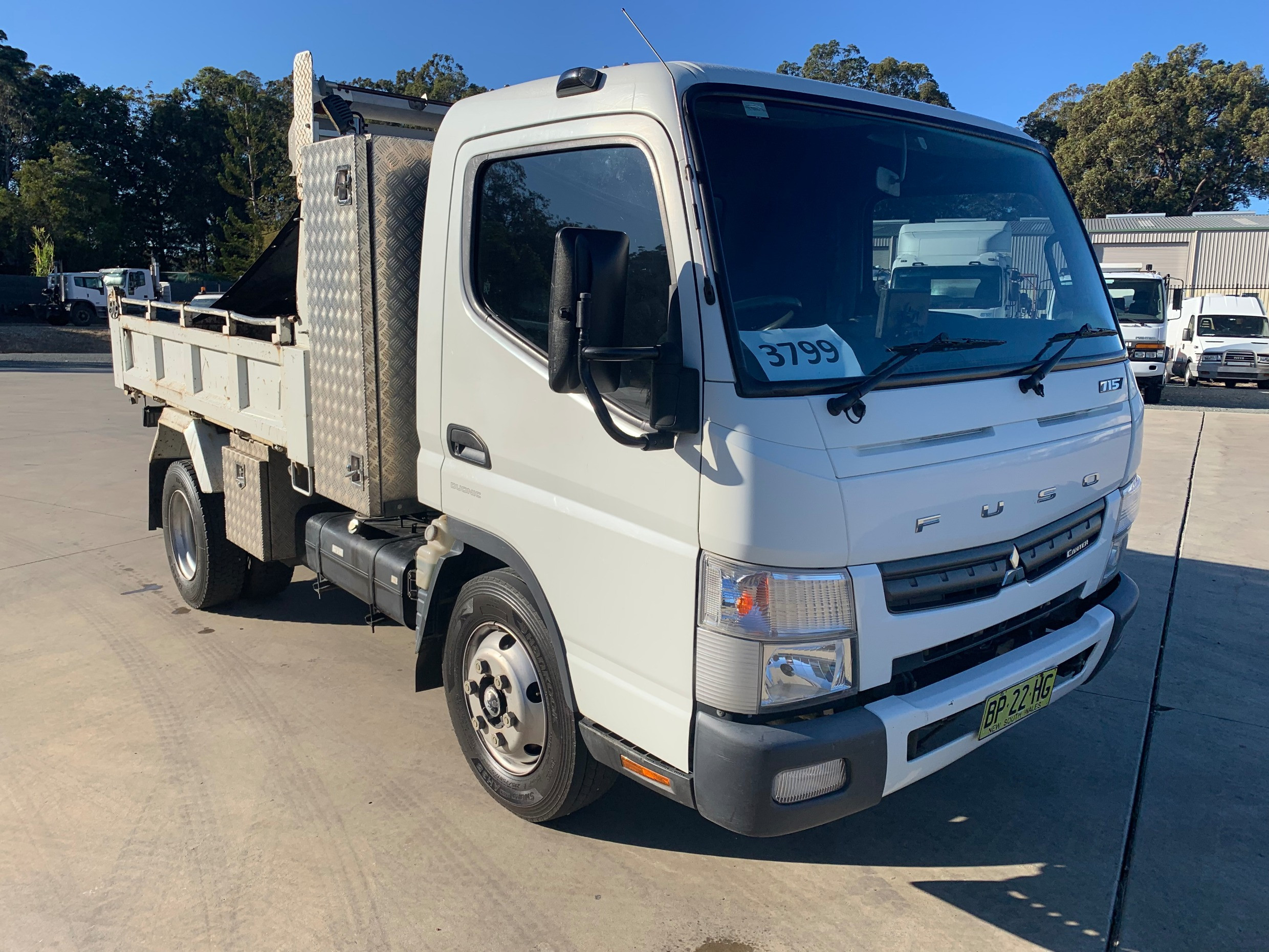 2012 FUSO CANTER 715 WIDE AUTOMATIC TIPPER