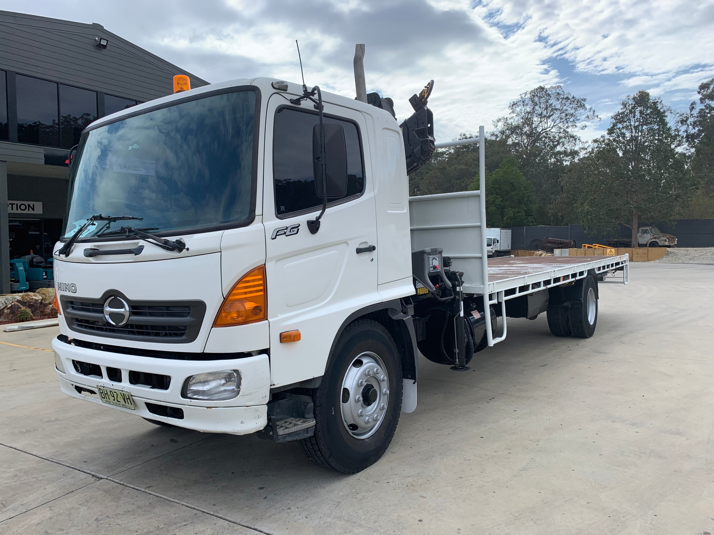 2004 HINO RANGER PRO 9 FG MANUAL CRANE TRUCK