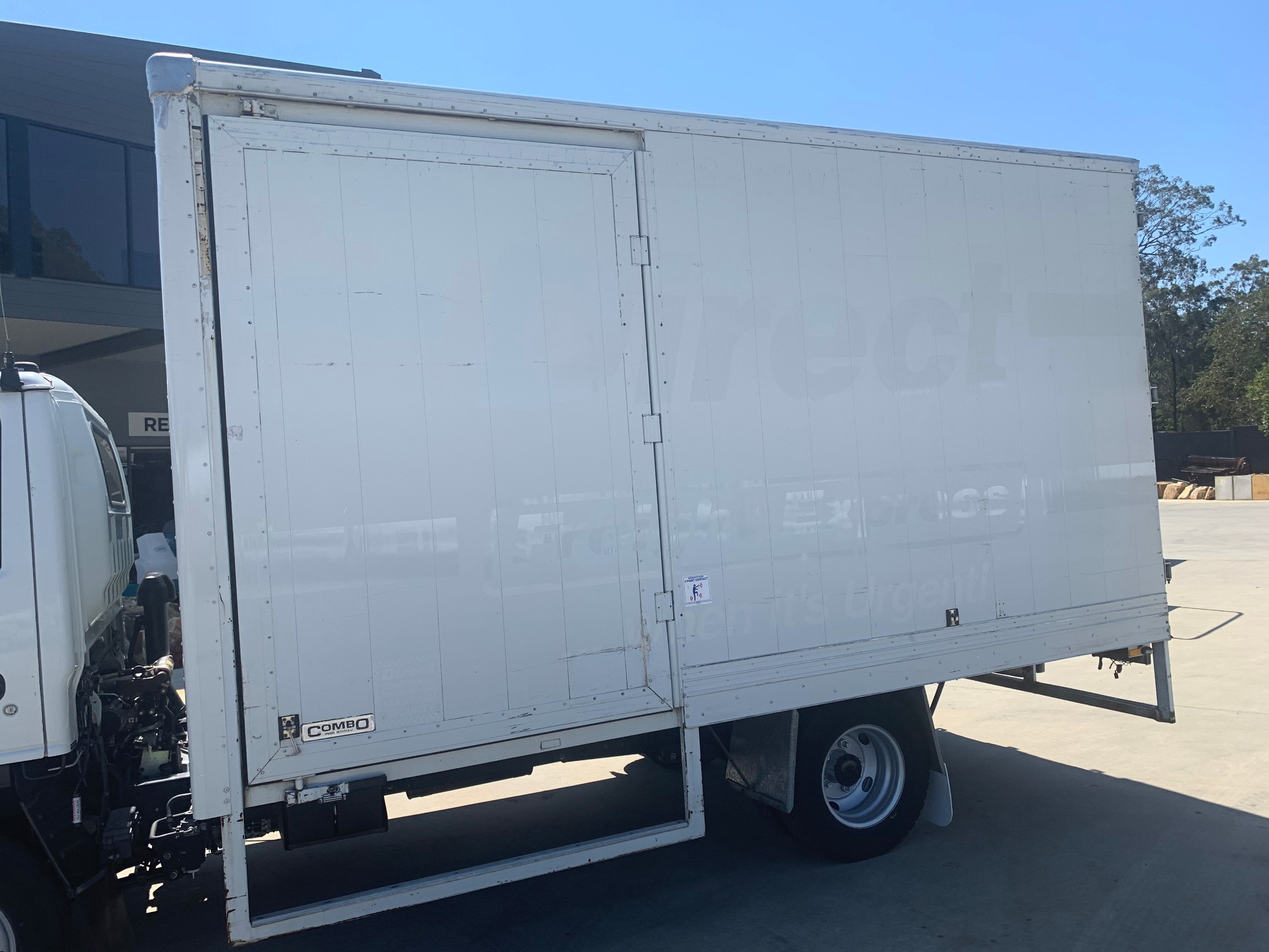 2007 ISUZU NPR 200 TRUCK MANUAL PANTECH