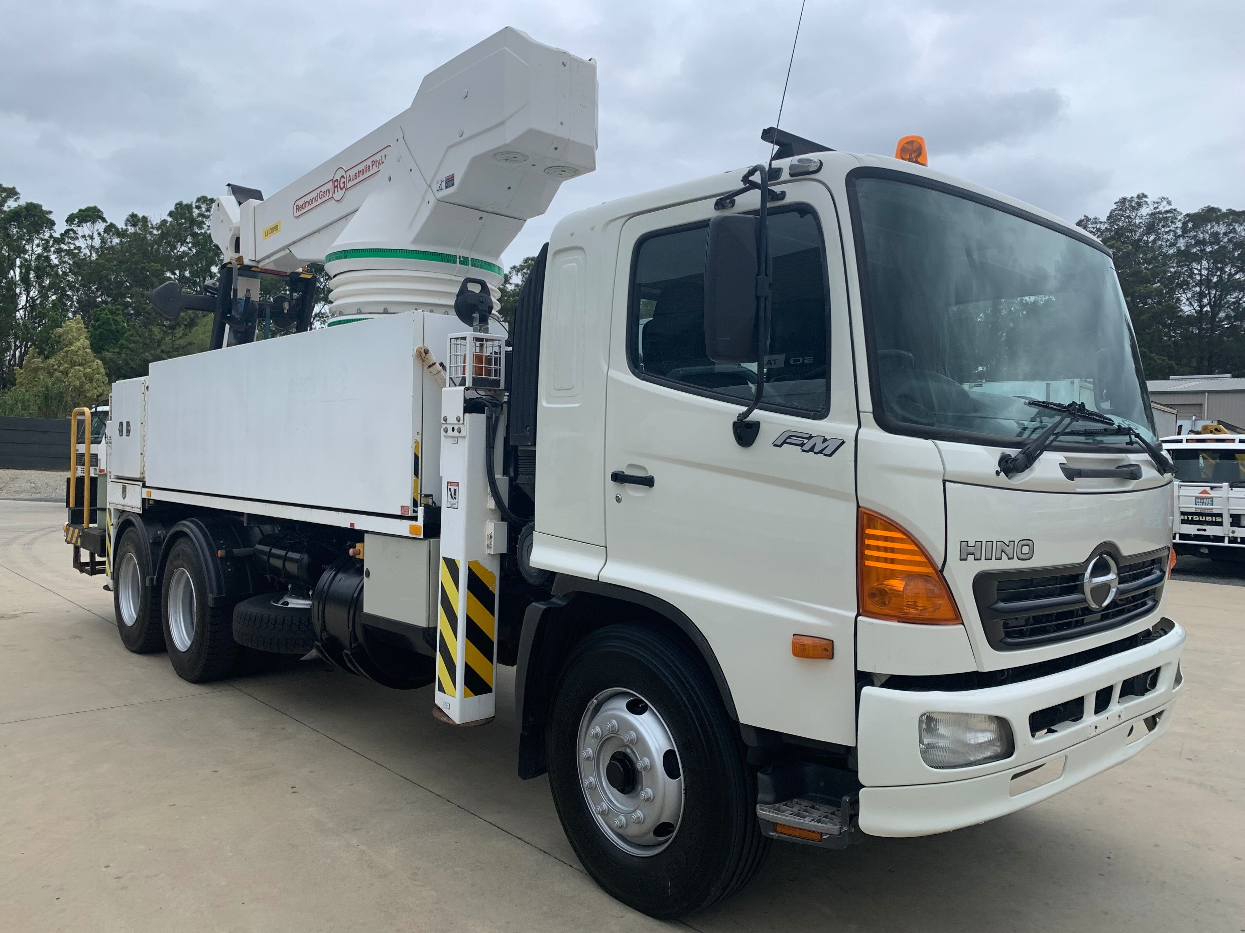 2007 HINO FM 2627-500 SERIES FM1J MANUAL ELEVATED WORK PLATFORM