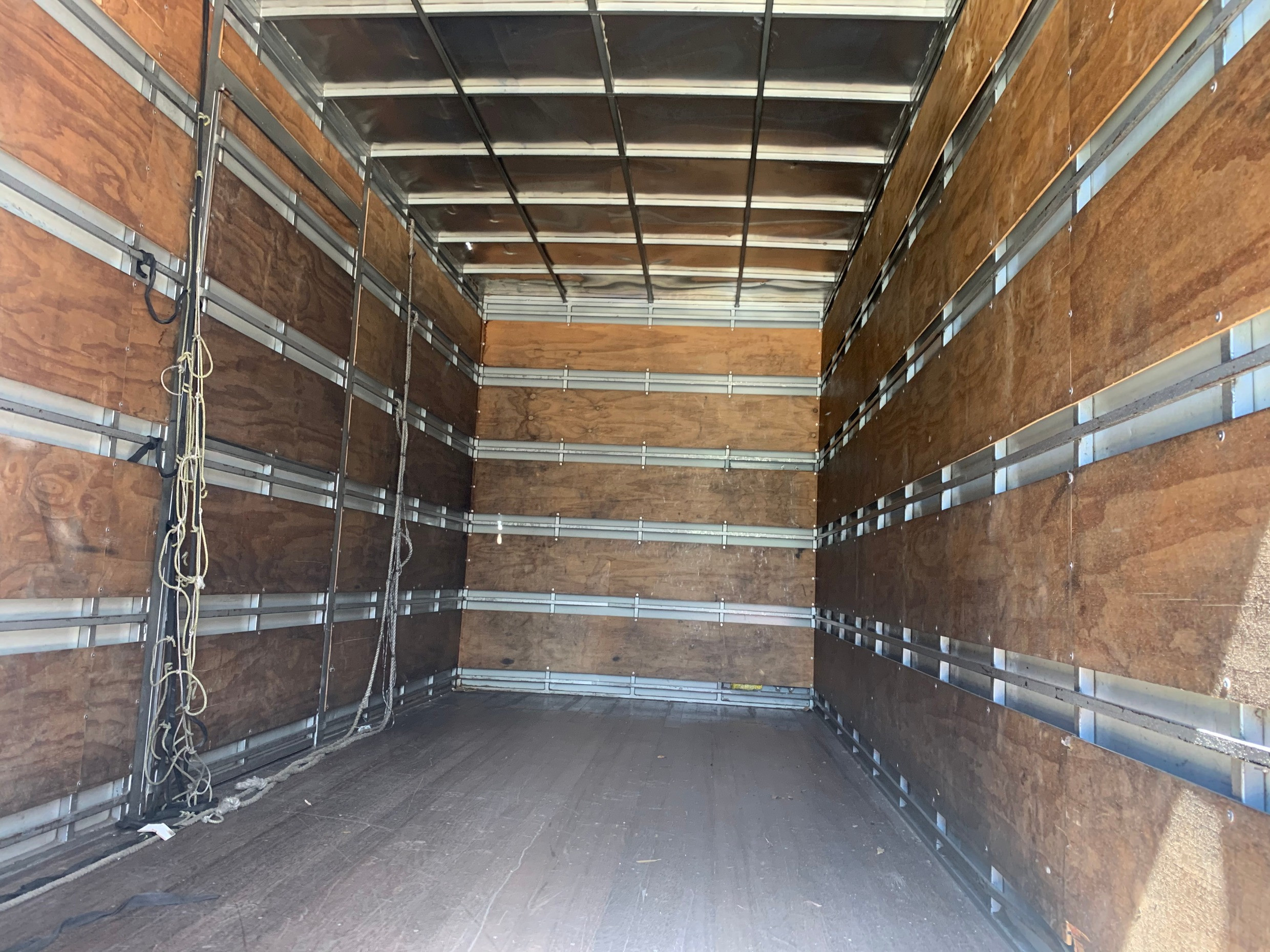 2006 ISUZU FRR525 MANUAL PANTECH TRUCK