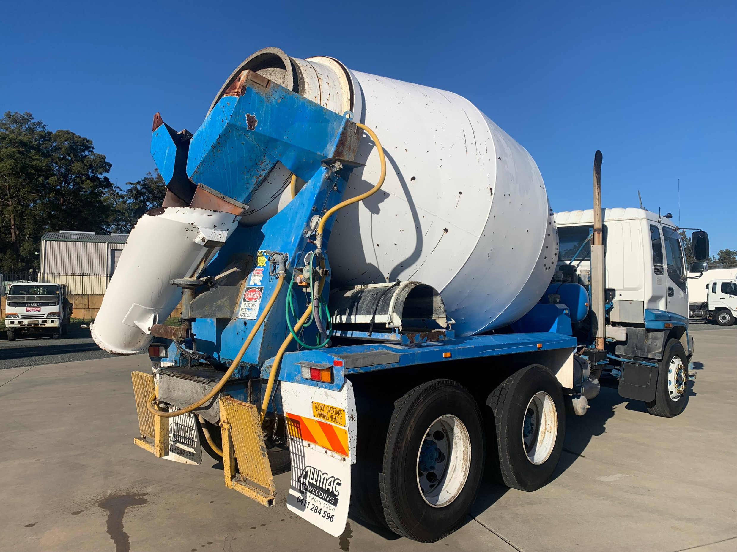 2007 ISUZU FVZ1400 AGITATOR TRUCK FVZ1400 MANUAL CONCRETE AGITATOR