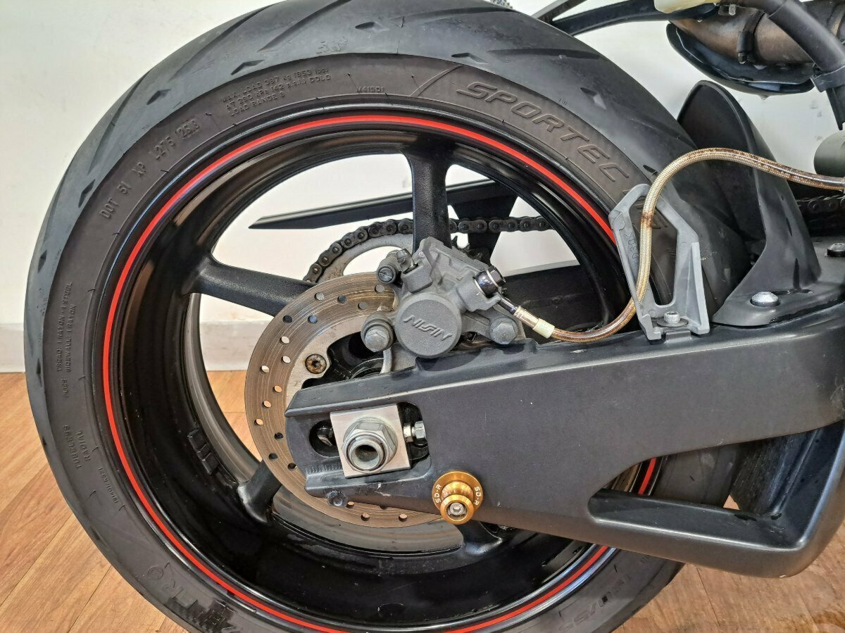 2011 YAMAHA YZF-R1 SPORTS