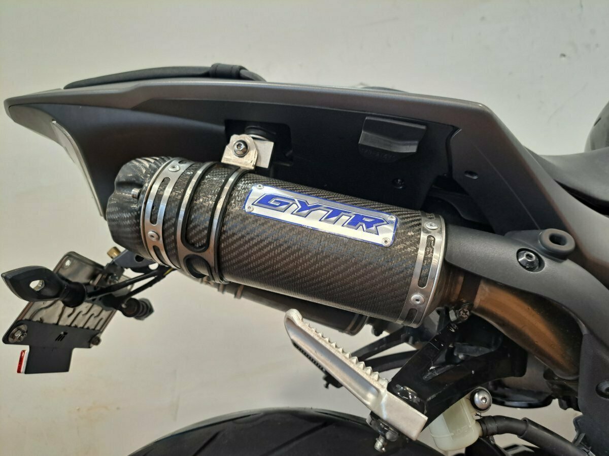 2011 YAMAHA YZF-R1 SPORTS