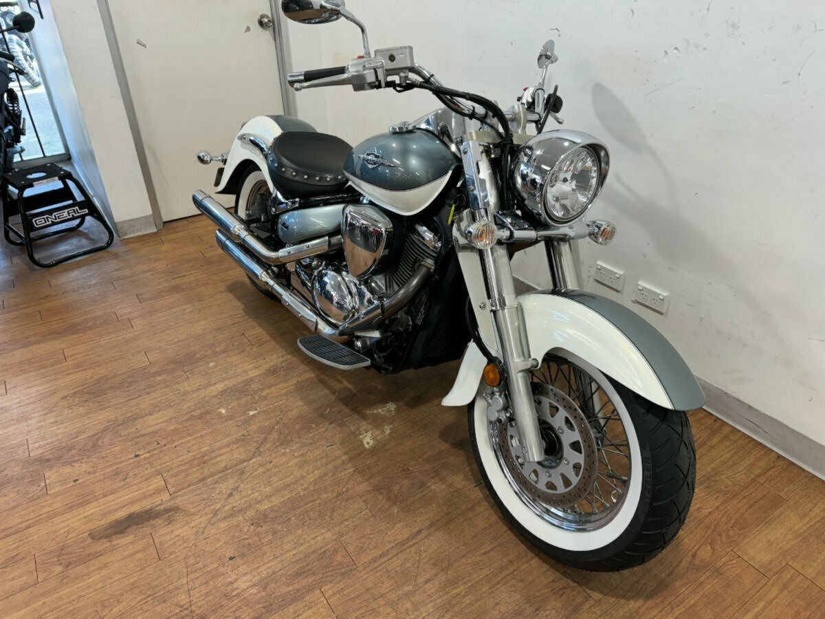 2010 SUZUKI VL800T (BOULEVARD C50T) CRUISER
