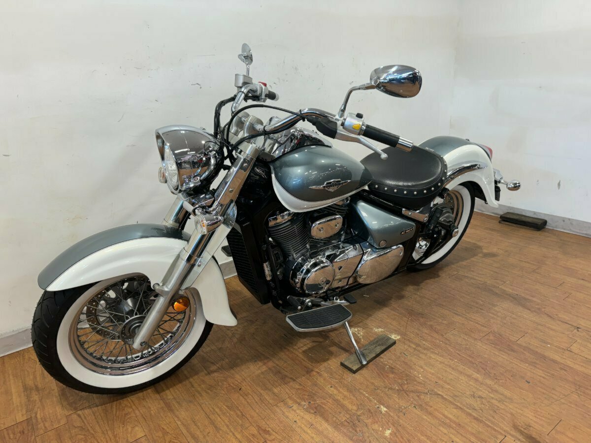 2010 SUZUKI VL800T (BOULEVARD C50T) CRUISER