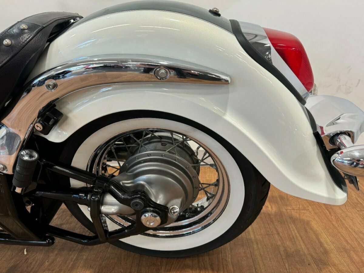2010 SUZUKI VL800T (BOULEVARD C50T) CRUISER