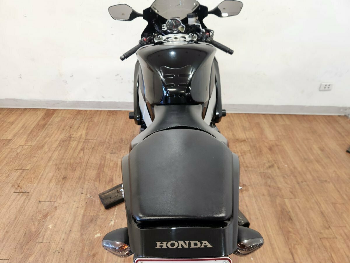 2011 HONDA CBR1000RR (FIREBLADE) SPORTS