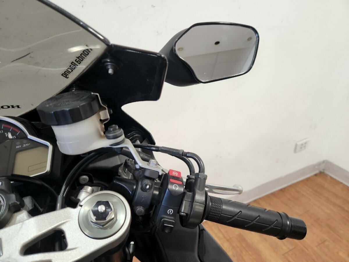 2011 HONDA CBR1000RR (FIREBLADE) SPORTS