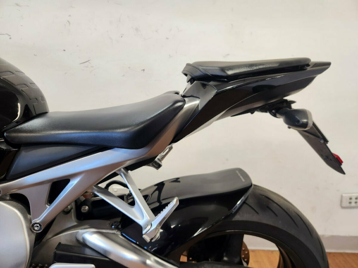 2011 HONDA CBR1000RR (FIREBLADE) SPORTS
