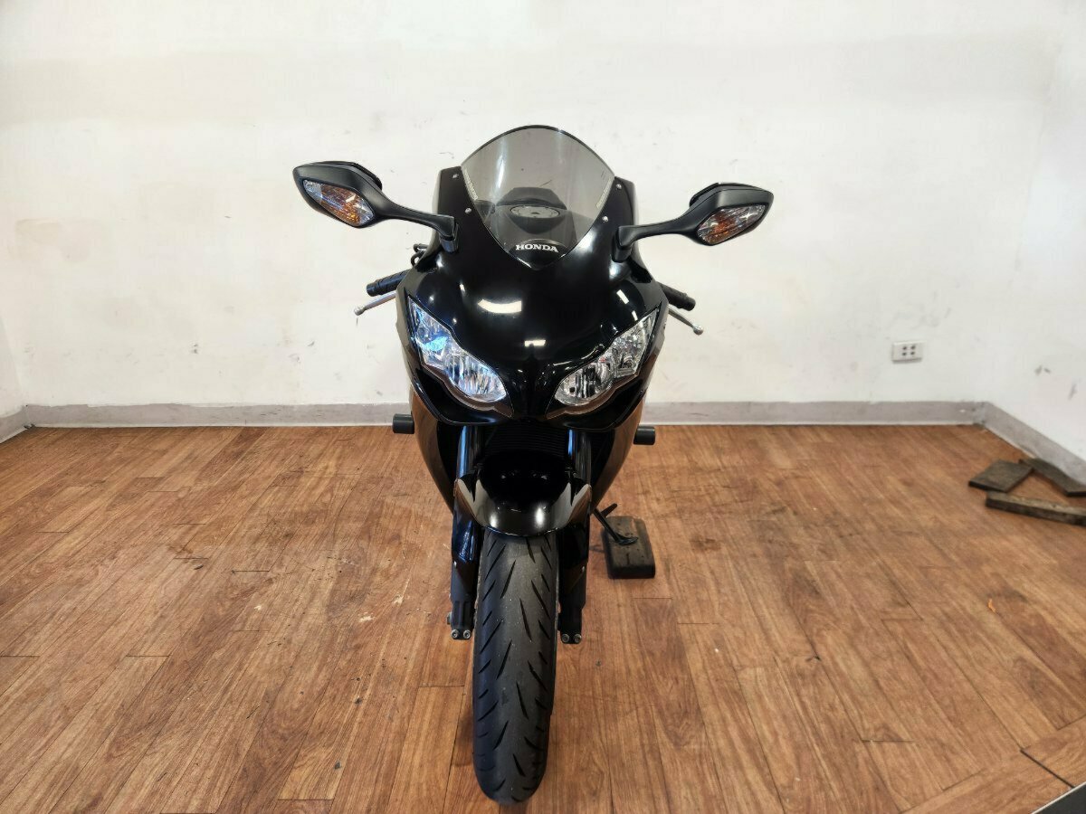 2011 HONDA CBR1000RR (FIREBLADE) SPORTS