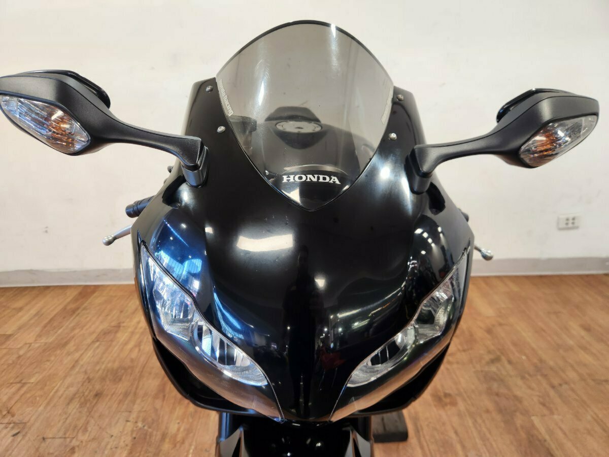 2011 HONDA CBR1000RR (FIREBLADE) SPORTS