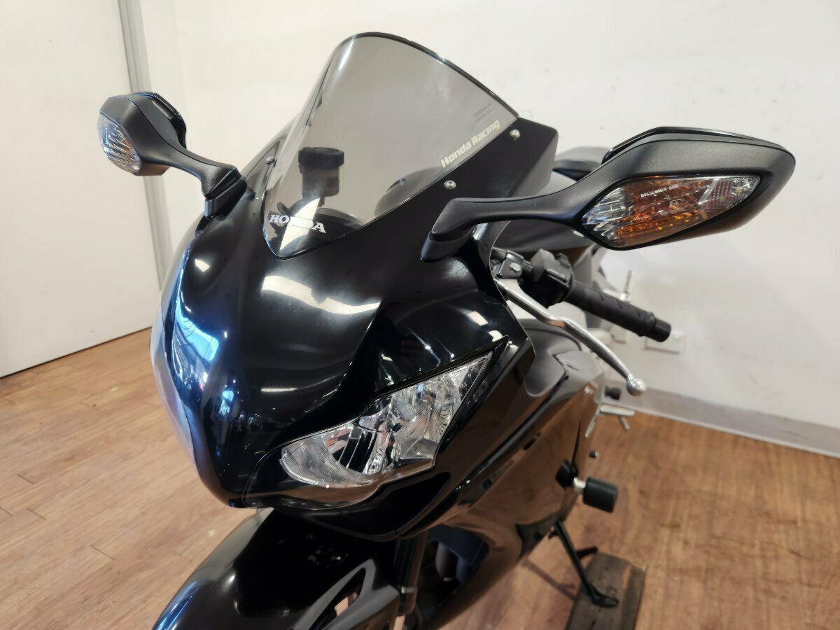 2011 HONDA CBR1000RR (FIREBLADE) SPORTS