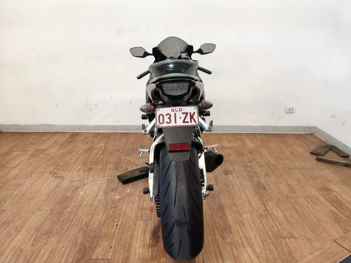 2011 HONDA CBR1000RR (FIREBLADE) SPORTS
