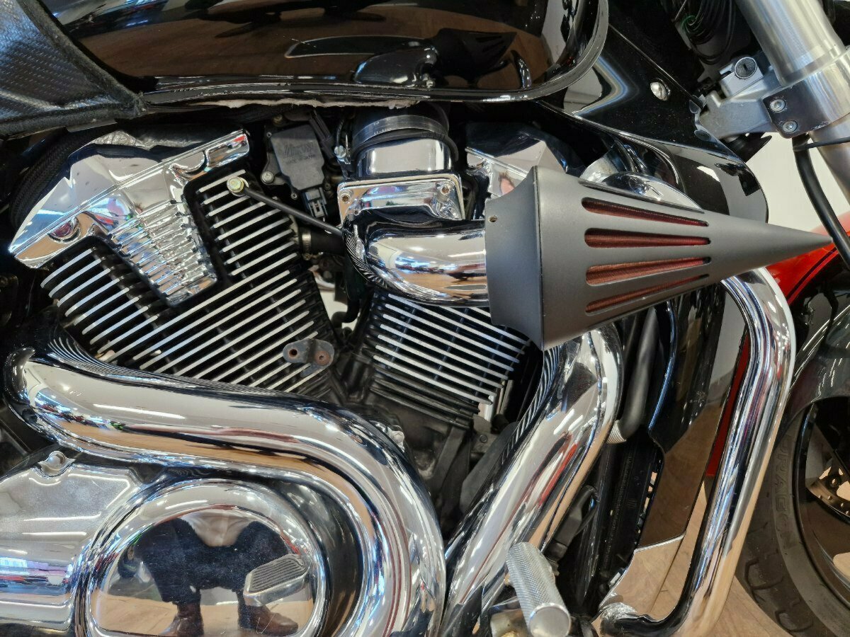 2010 SUZUKI VZR 1800 BOULEVARD (M109R) CRUISER