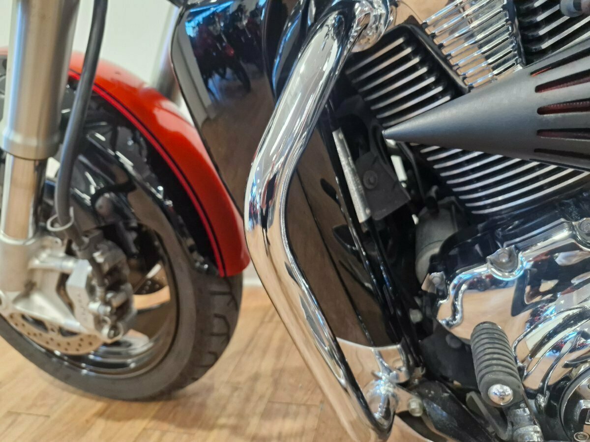 2010 SUZUKI VZR 1800 BOULEVARD (M109R) CRUISER
