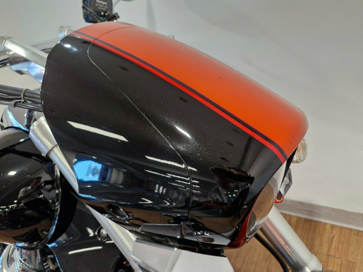 2010 SUZUKI VZR 1800 BOULEVARD (M109R) CRUISER