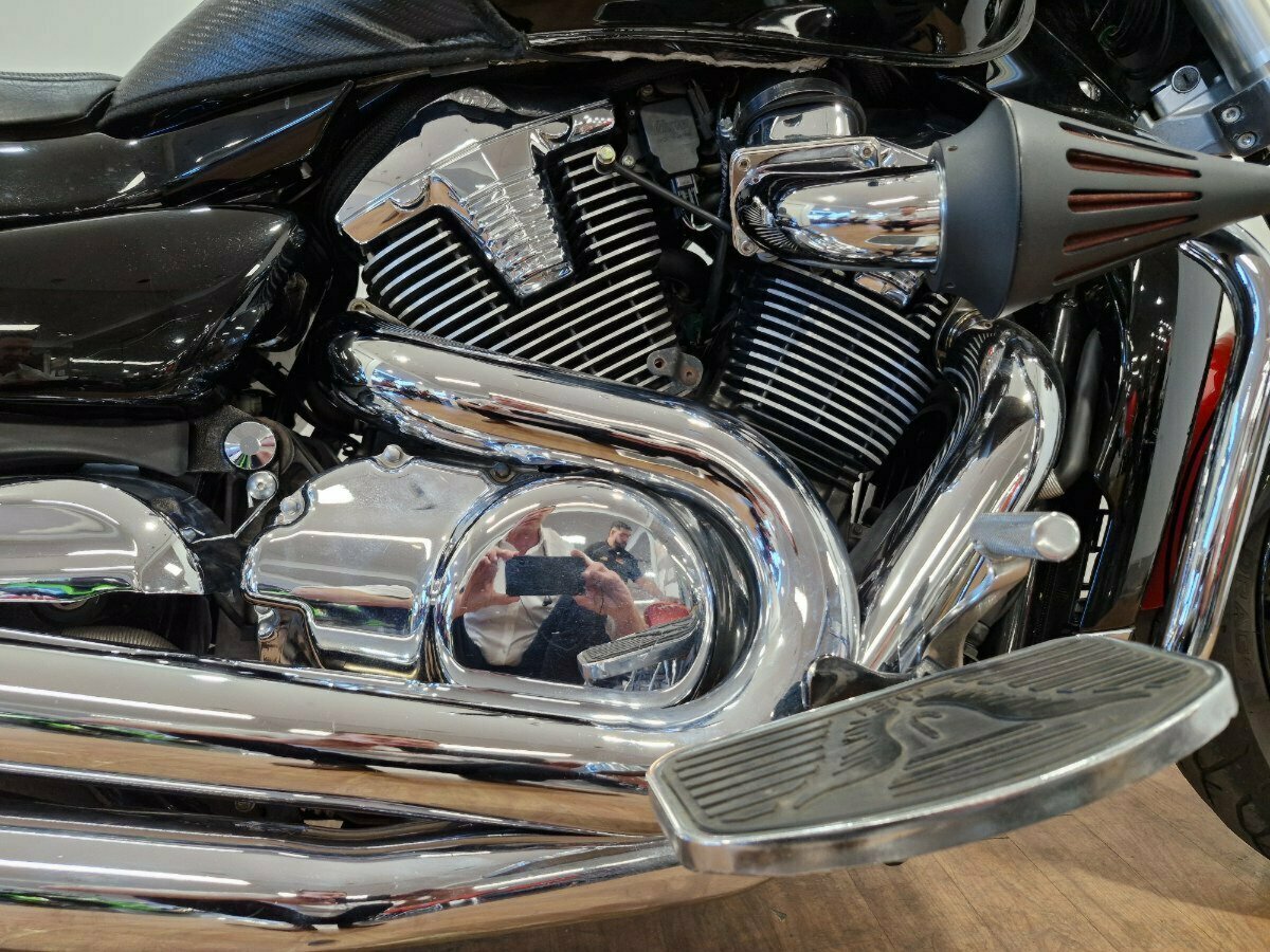 2010 SUZUKI VZR 1800 BOULEVARD (M109R) CRUISER