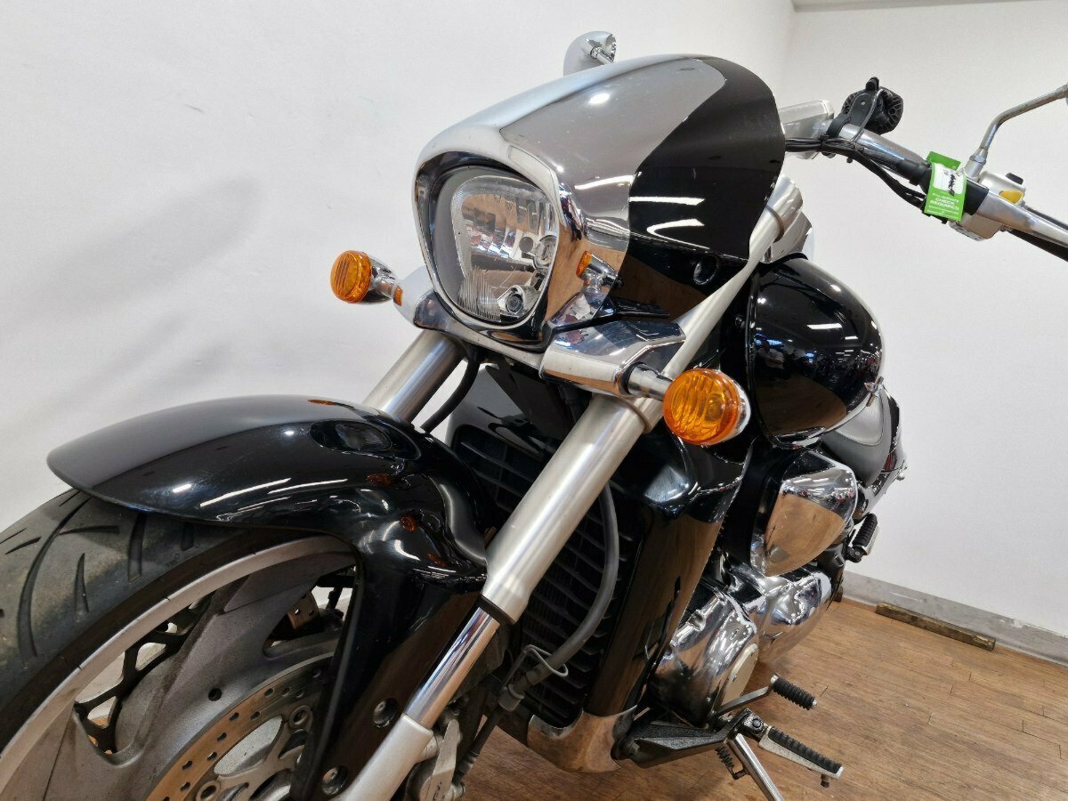 2010 SUZUKI VZR 1800 BOULEVARD (M109R) CRUISER
