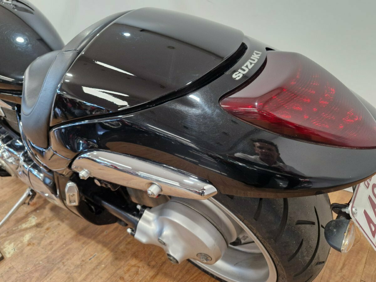 2010 SUZUKI VZR 1800 BOULEVARD (M109R) CRUISER