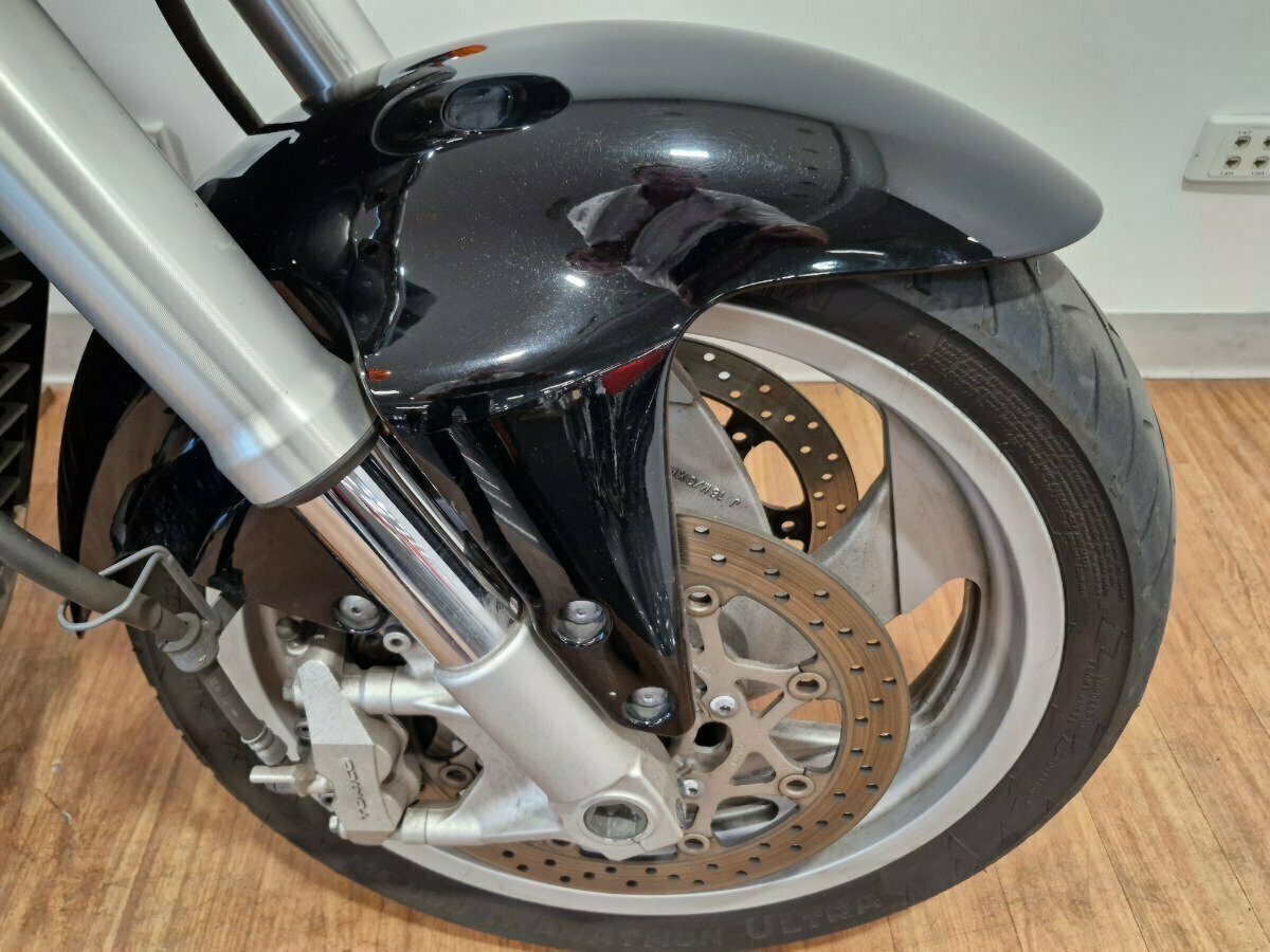 2010 SUZUKI VZR 1800 BOULEVARD (M109R) CRUISER