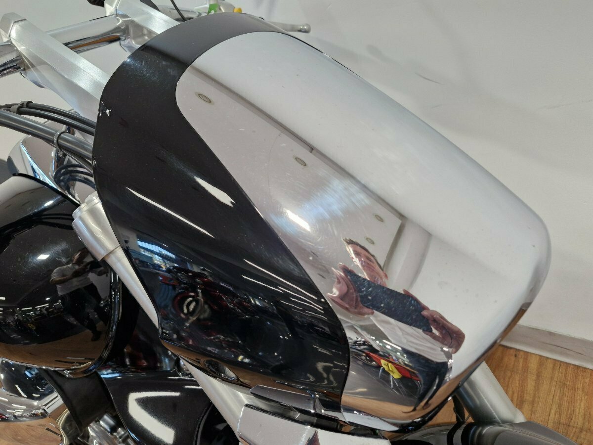2010 SUZUKI VZR 1800 BOULEVARD (M109R) CRUISER